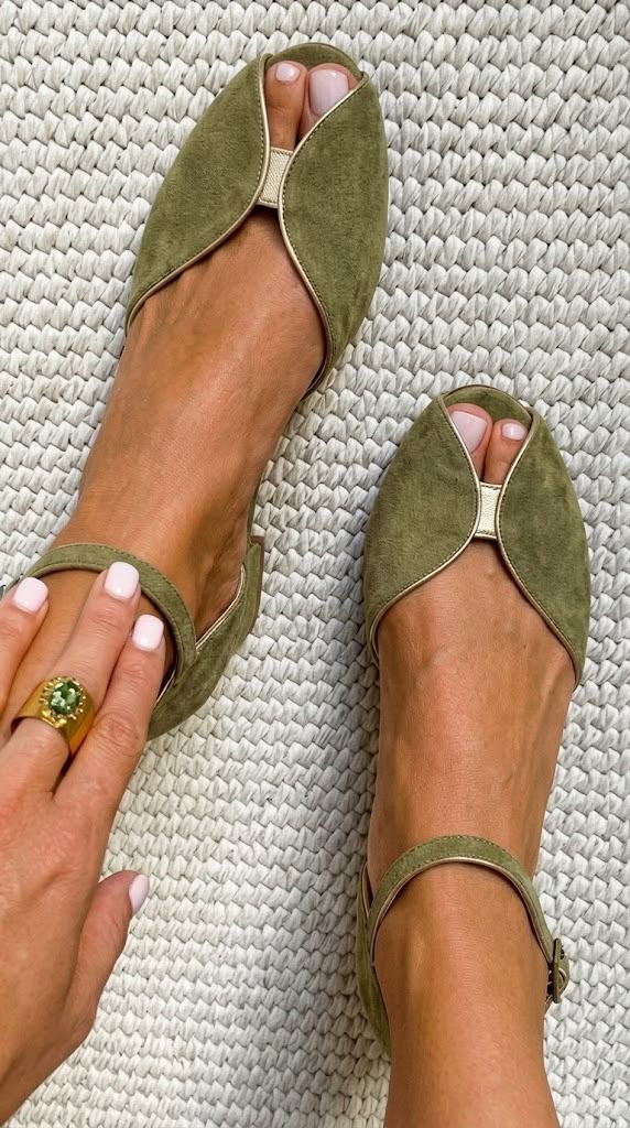 Olivia | Sage Green Sandals